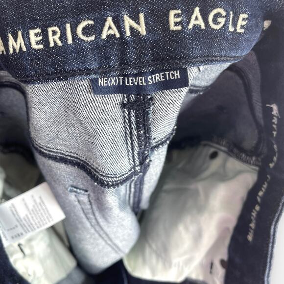 AMERICAN EAGLE Dark Wash Curvy Super Hi-Rise Next Level Stretch Shorts - Picture 5 of 9